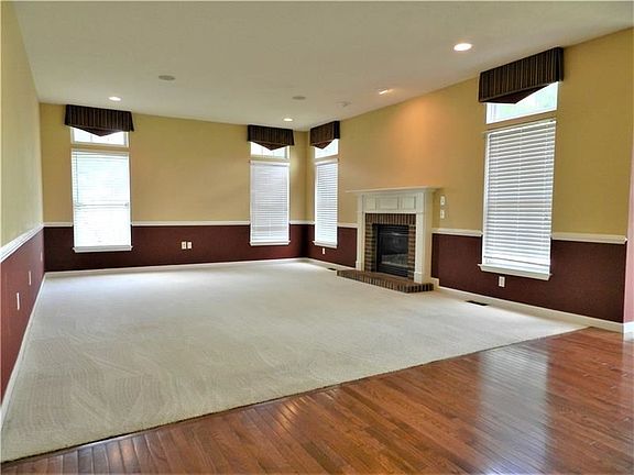 5th image of 103 Winslow Ct