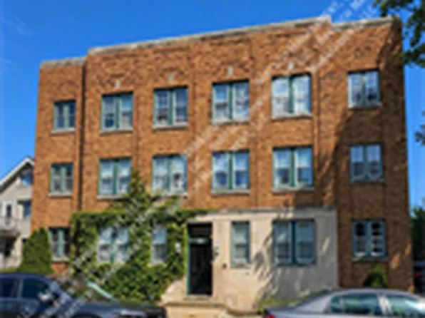 1624 S 75th St APT 201, Milwaukee, WI 53214