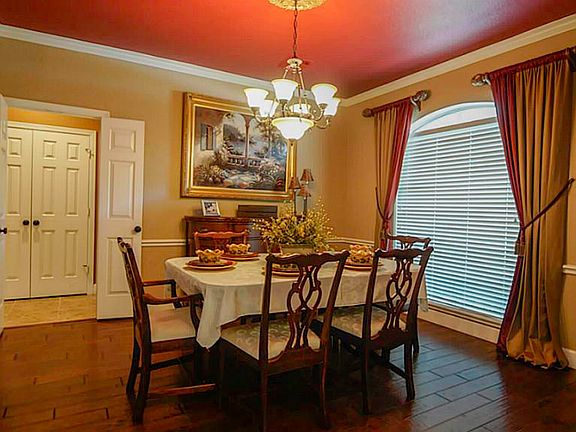 5th image of 16503 Evergreen Lake Ln