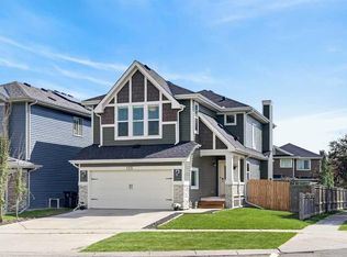 125 N Sherwood Gate NW, Calgary, AB T3R 0N9