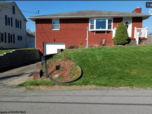 144 Broadview Ave, Fairmont, WV 26554