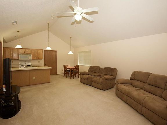 4th image of 3970 Malbec Dr