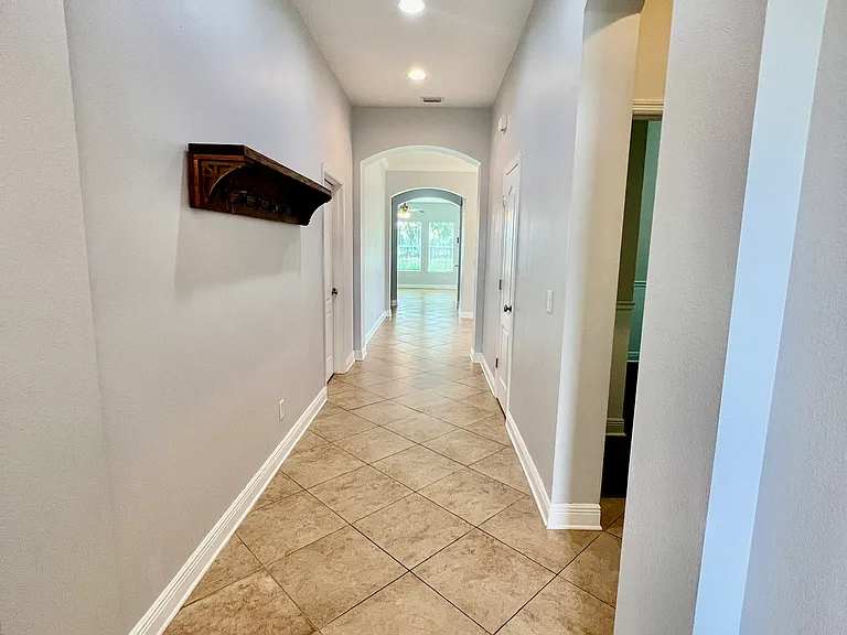 7926 Stoney Hill Dr — Photo 2