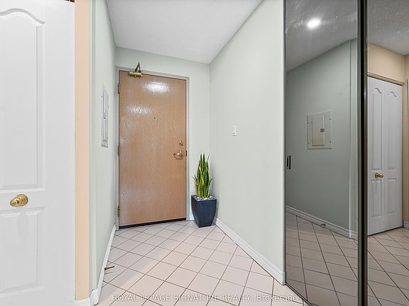 5th image of 3 Dayspring Cir Unit 205