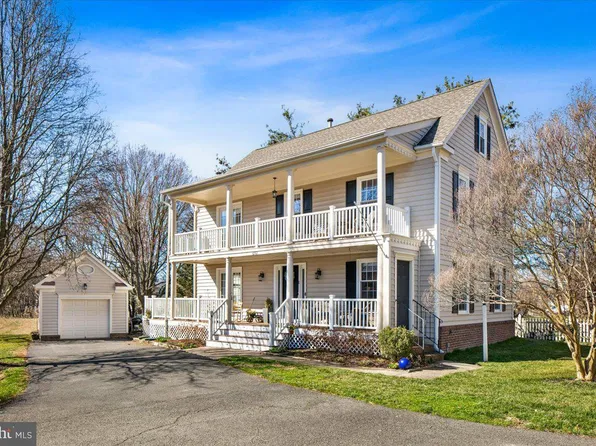 6582 Forsythia St, Springfield, VA 22150