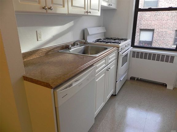 3rd image of 46 Schenck Ave APT 3C