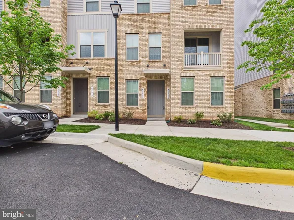 42613 Pitlochry Ter, Sterling, VA 20166