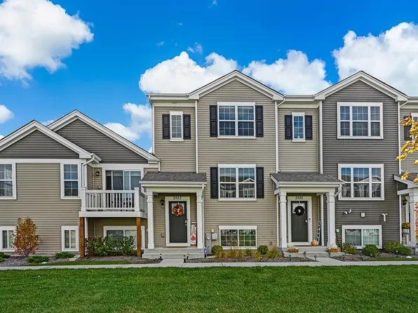 2523 Bella Dr, Pingree Grove, IL 60140