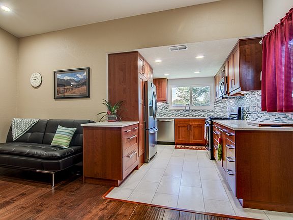 5th image of 8476 Cortadera Dr