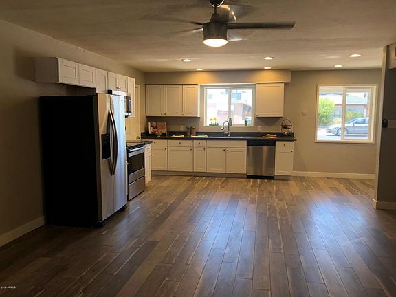 5th image of 2119 W Amelia Ave