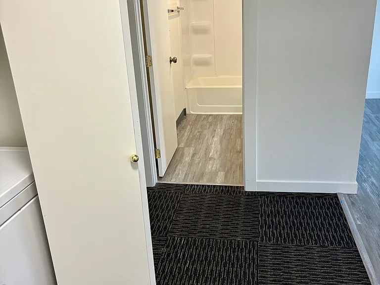 Outlook Apartments — Photo 16