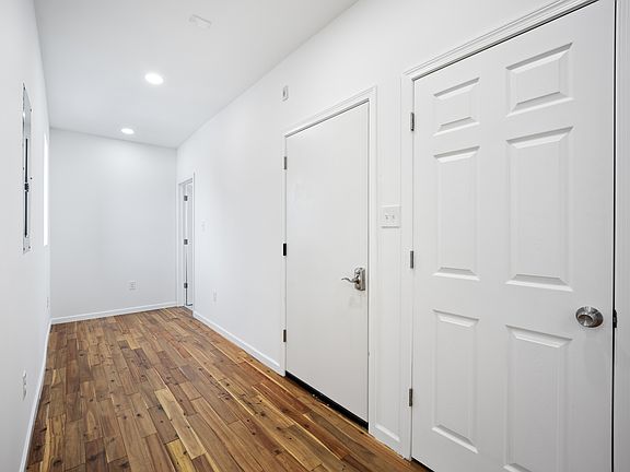 2nd image of 3428 N 18th St #3