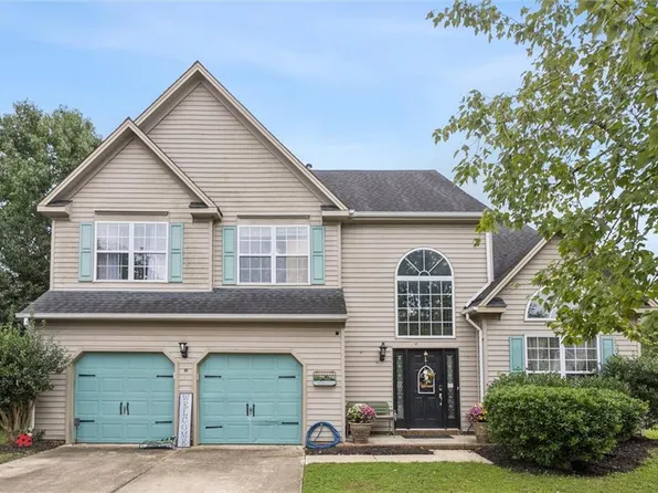 405 Sand Willow Ct, Chesapeake, VA 23320