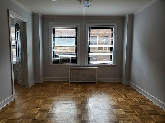 4th image of 1102 N Dearborn St #1725