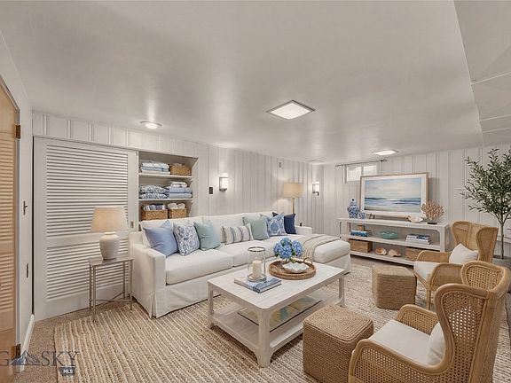 3rd image of 505 E 3rd St