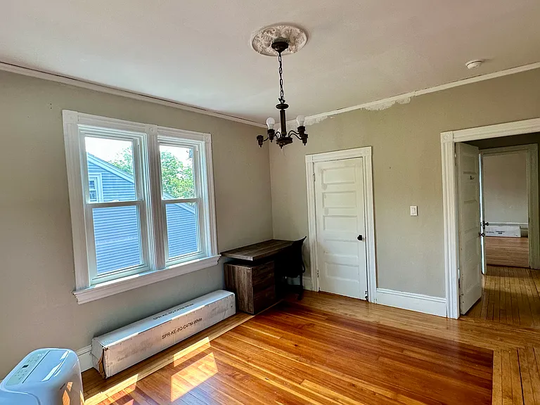 12 E George St #1 — Photo 11