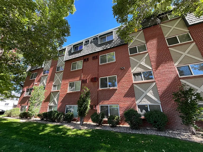 Winchester & Browning Apartments — Photo 9