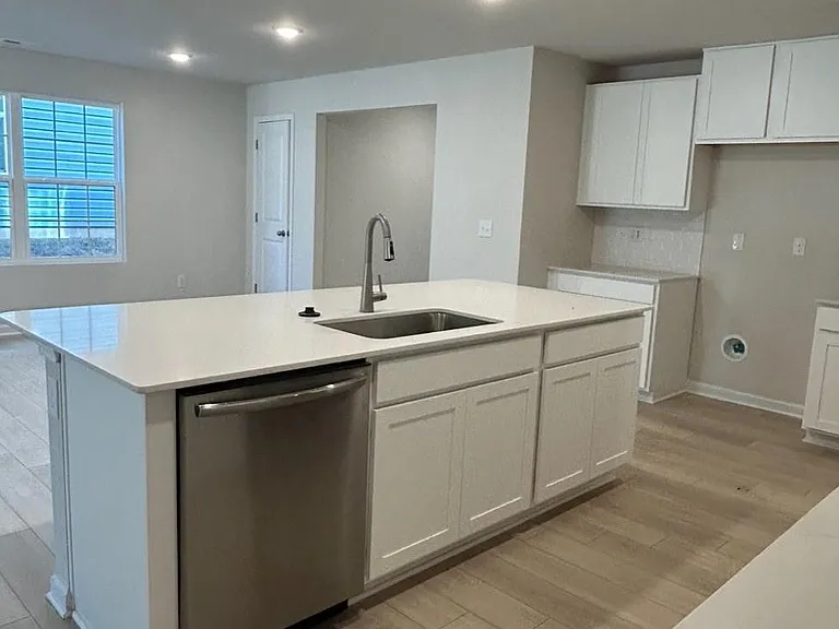 2533 Trollinger Dr — Photo 7