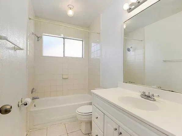 16734 Summer Dew Ln, Houston, TX 77095