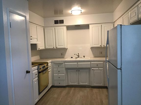 5th image of 6484 N Colonial Ave #101