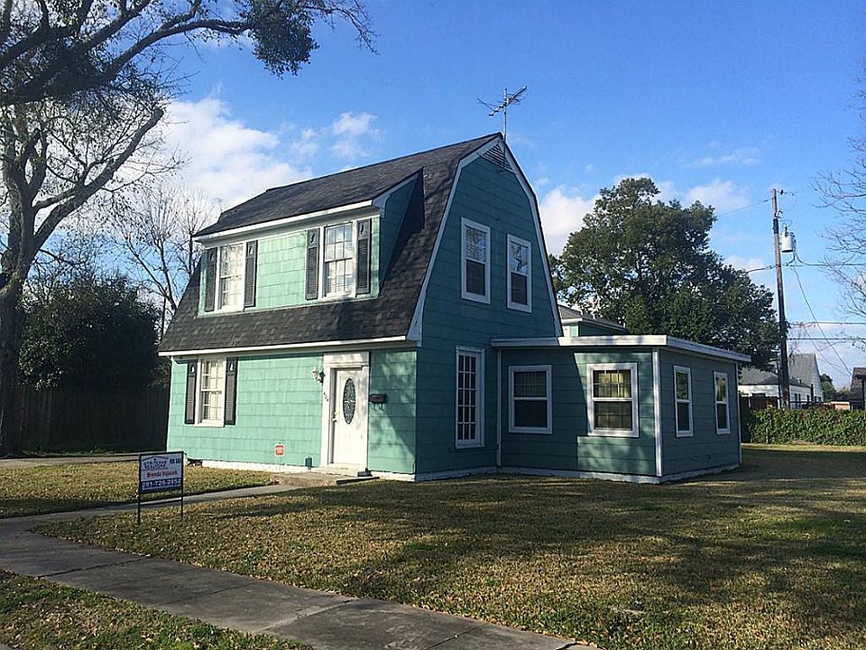 1st image of 404 W Sterling St