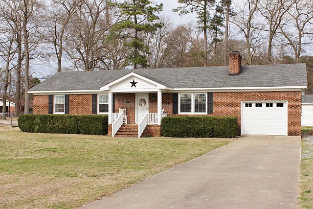 1st image of 303 Woodside Dr