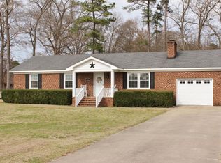 303 Woodside Dr, Goldsboro, NC 27534