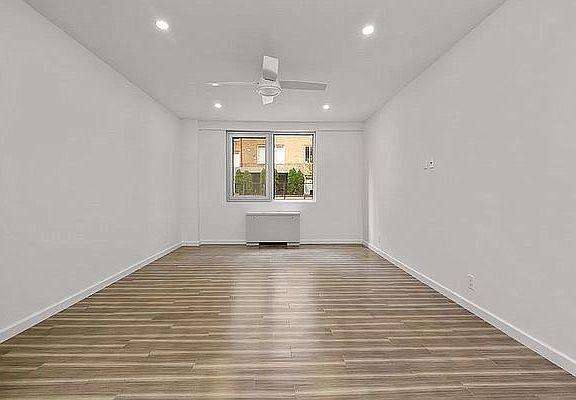 5th image of 116 Central Park S APT 11C