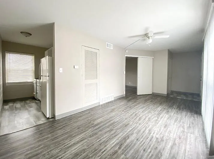 1913 Anderson Ave #101 — Photo 4