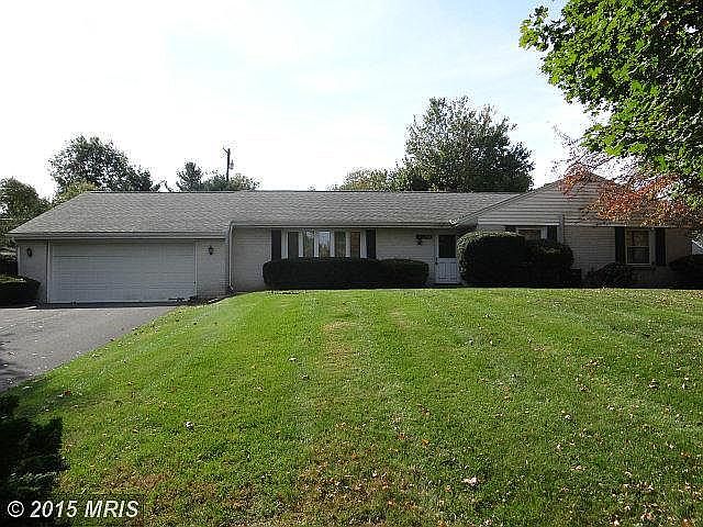 2nd image of 398 Briar Ln