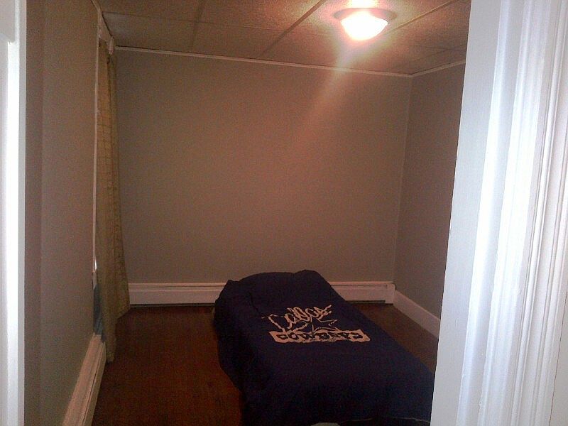 1st image of 41 Blackamore Ave #2