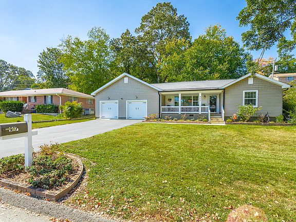 3rd image of 917 Belvoir Hills Dr