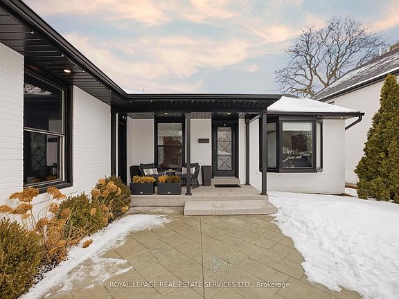 5th image of 11 Benbow Rd