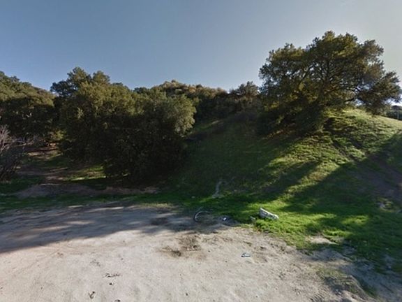 5th image of 30500 Pocahantas Dr