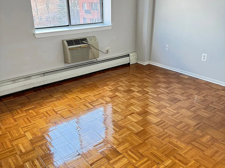 13614 Northern Blvd #2G — Photo 4
