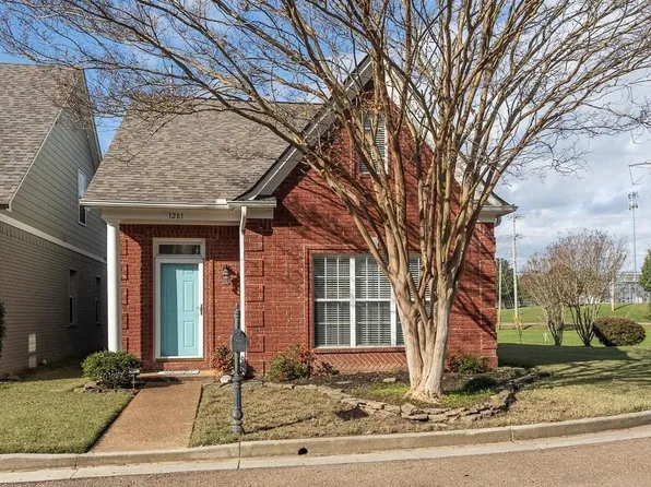 1281 Oak Creek Dr, Collierville, TN 38017