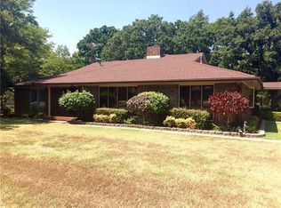 1445 Shepherd Ln, Dallas, TX 75253