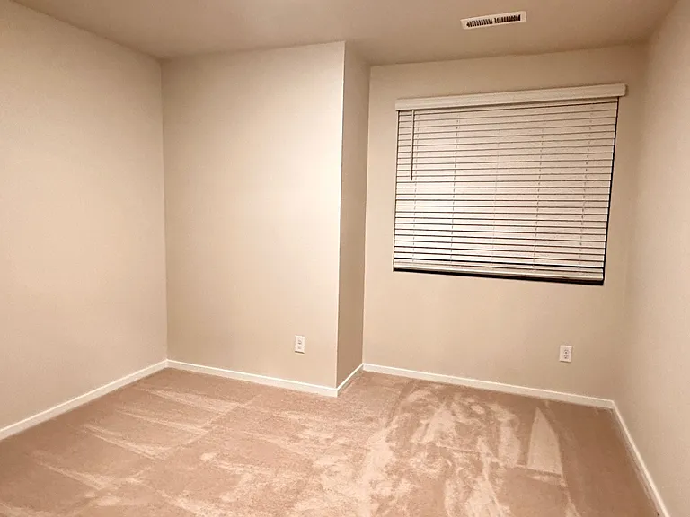 2272 30th Pl — Photo 8