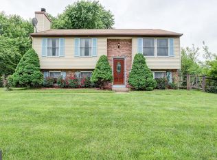 1385 Rollinghouse Dr, Frederick, MD 21703