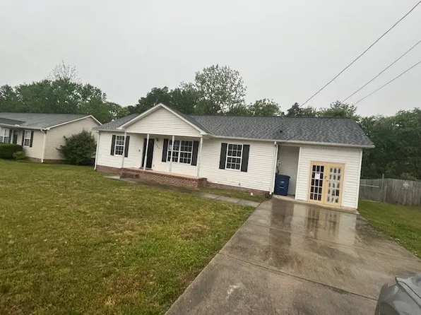 202 Canova Dr, Shelbyville, TN 37160