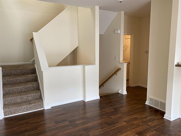4th image of 1203 Admirals Walk Dr