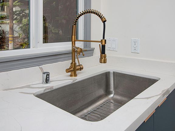 3rd image of 2065 E Altadena Dr #A