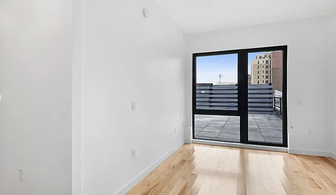 Rented by REZI | media 15