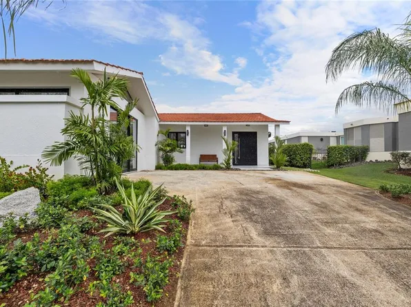 17 Camino Del Merlin, Dorado, PR 00646