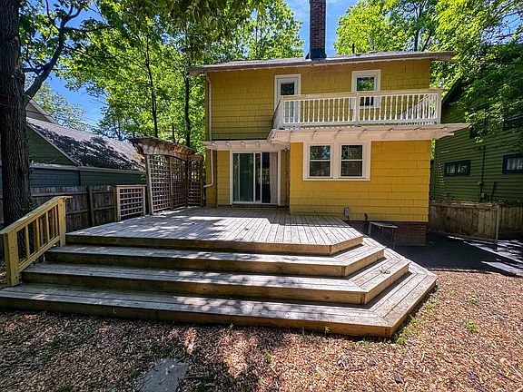 back deck and 2nd level porch view