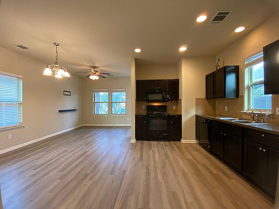 5th image of 4527 Senda Ln