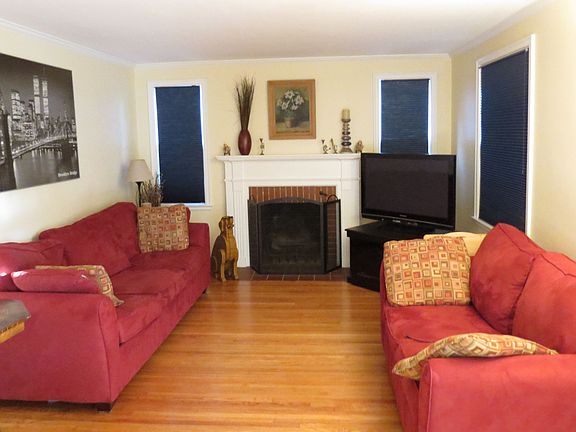 4th image of 482 Lamarck Dr