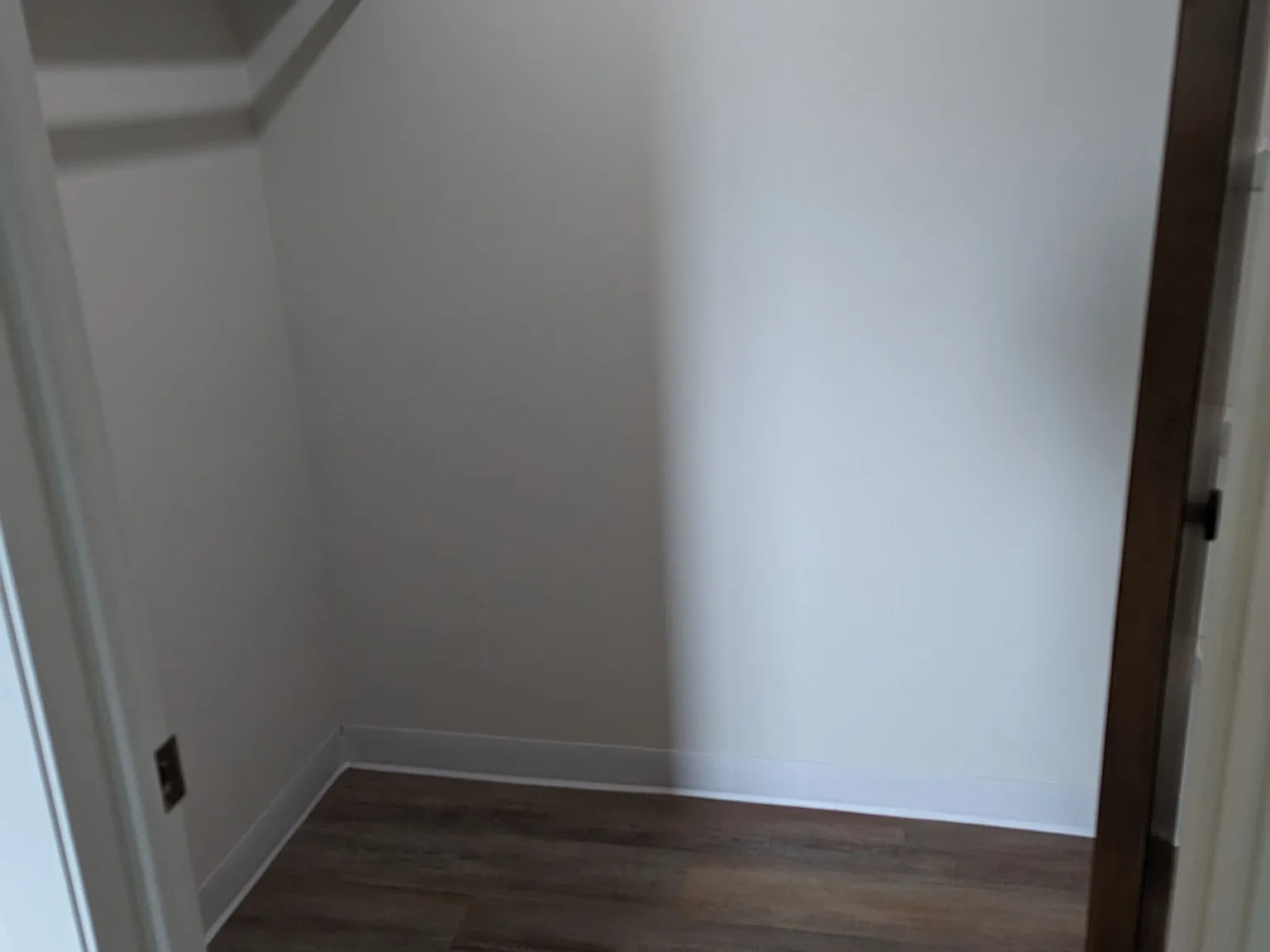 1 bed, 1.0 bath, 868 sqft, $895 — Photo 3
