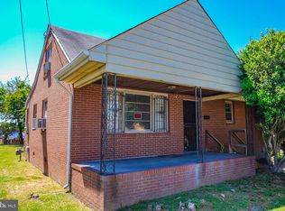 18 S Little Church St, Petersburg, VA 23803