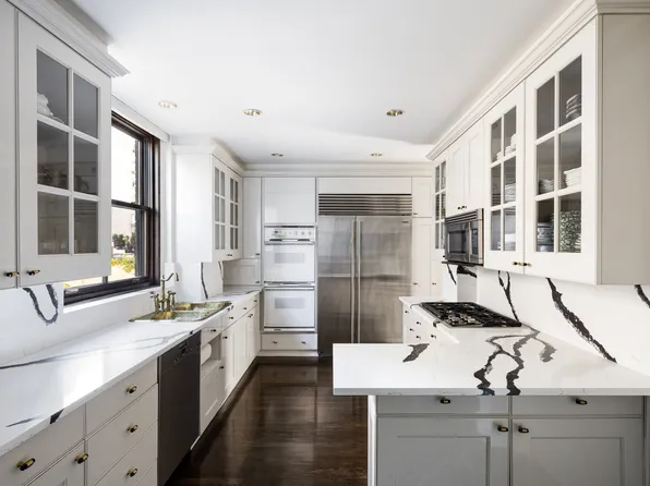 14 East 75th Street image 9 of 11